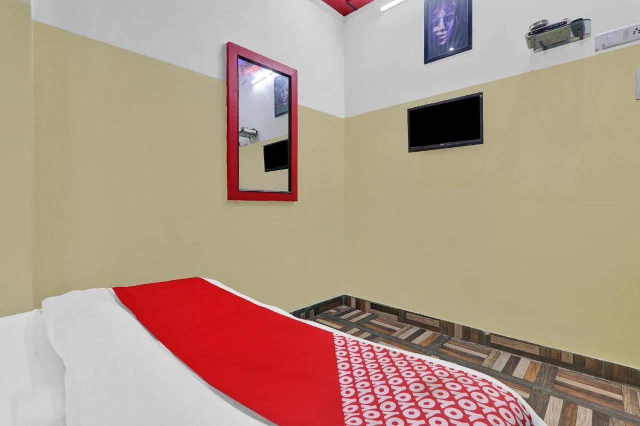 Oyo 82407 K Shree Guest House ורנאסי מראה חיצוני תמונה